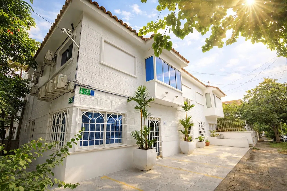 Zuray Hostal & Recovery House