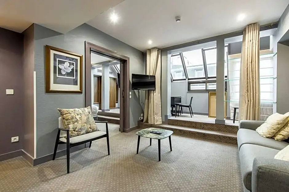 Executive Suite