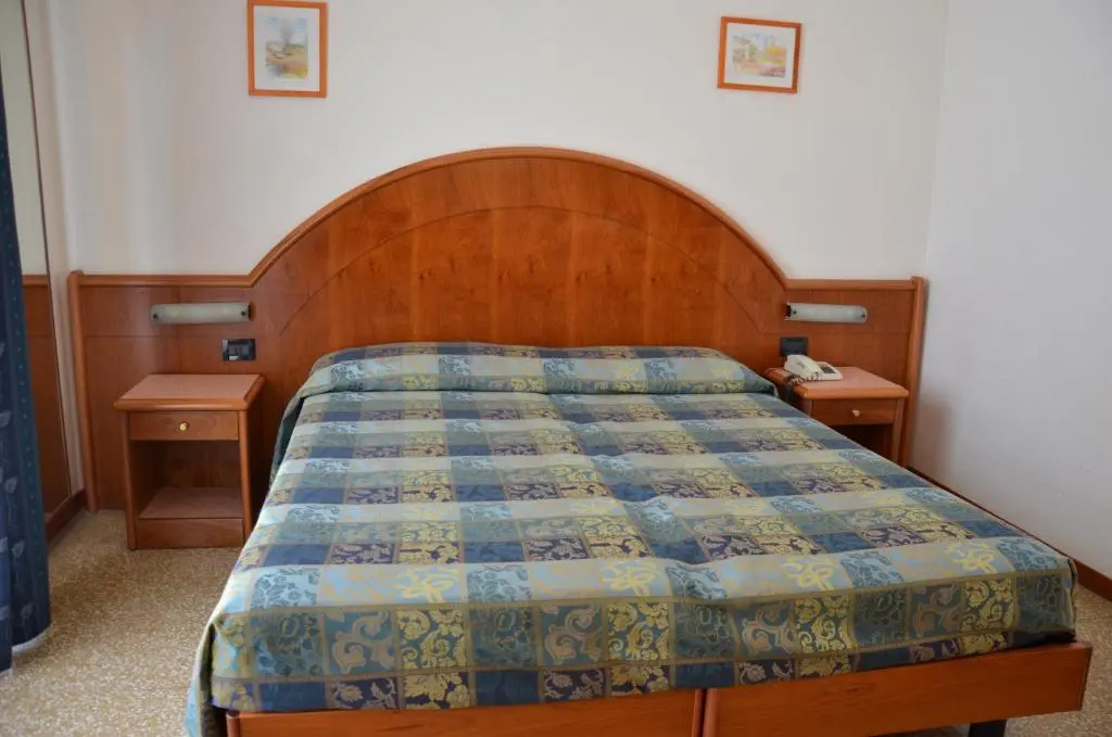 Hotel Lorenzo - Chambres