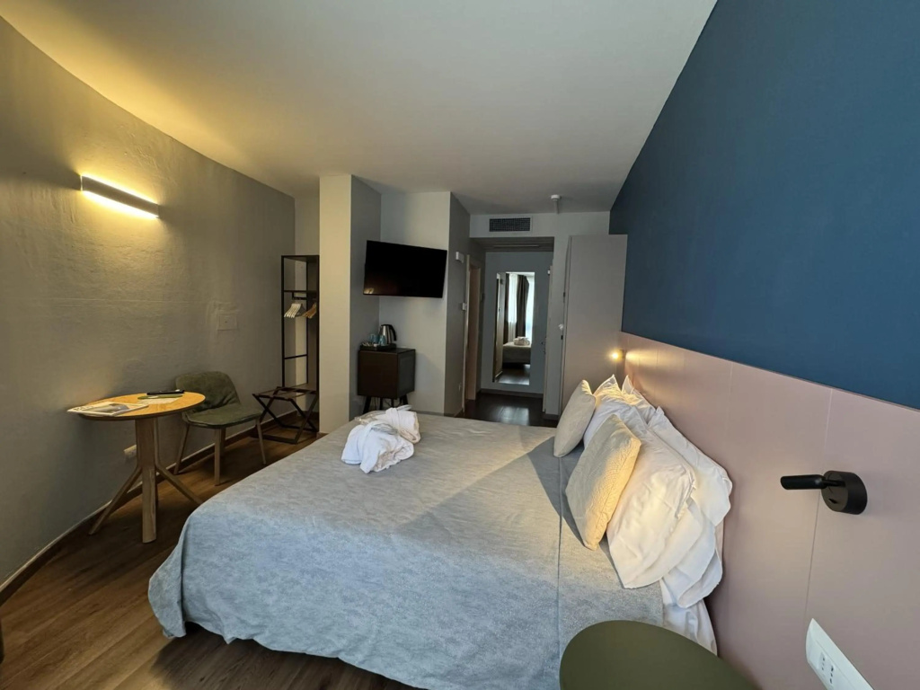 Hotel Royal — 3