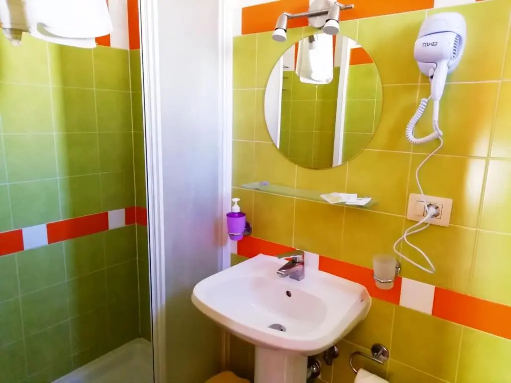 Standard Double room with sea view (full double bed)