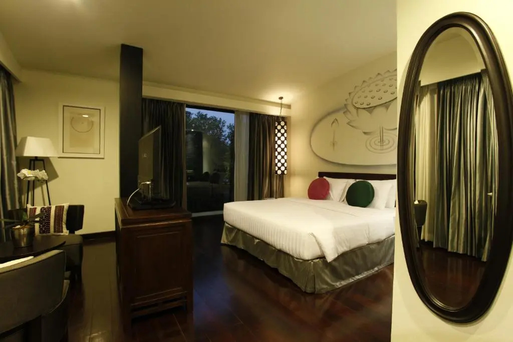 Deluxe Double room with garden view (full double bed)