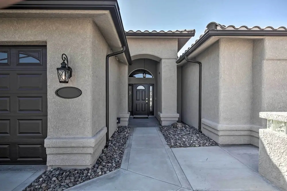Putting Green & Bbq: Modern Lake Havasu Oasis!