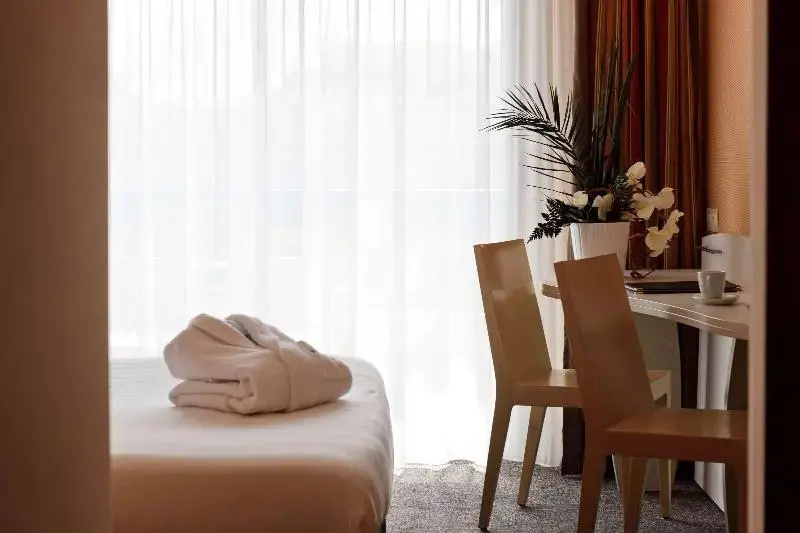 Best Western Astoria - Chambres