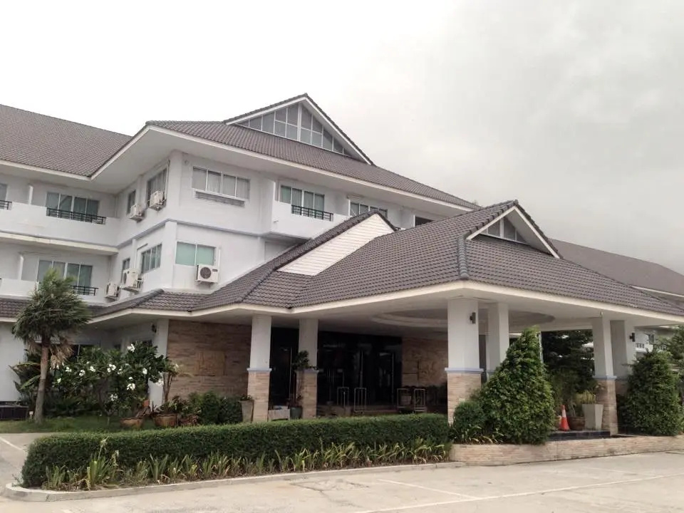 Thanintorn Greenpark Hotel