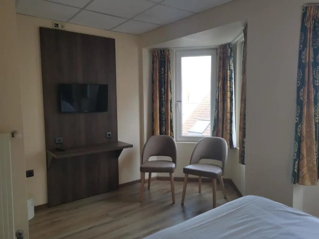 Comfort Double room with city view (full double bed)