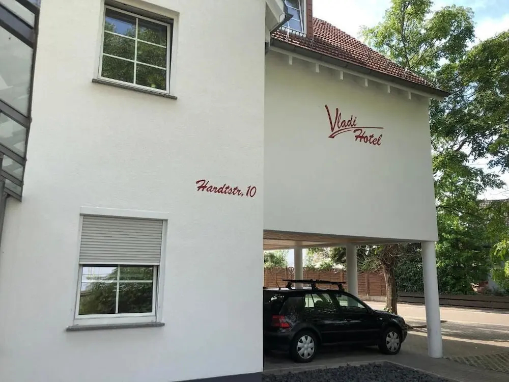 Hotel Vladi