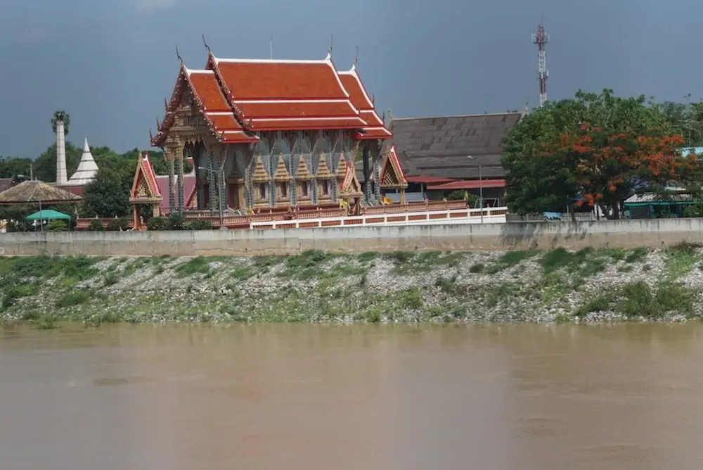 Sayan Mansion