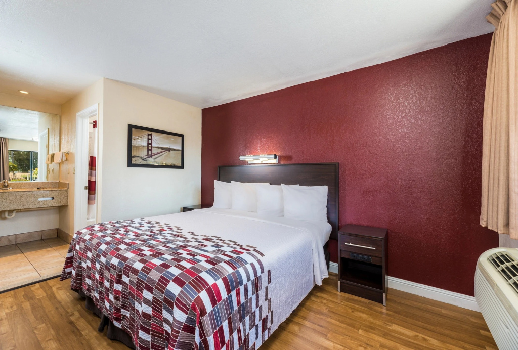 Red Roof Inn Stockton - фото 31