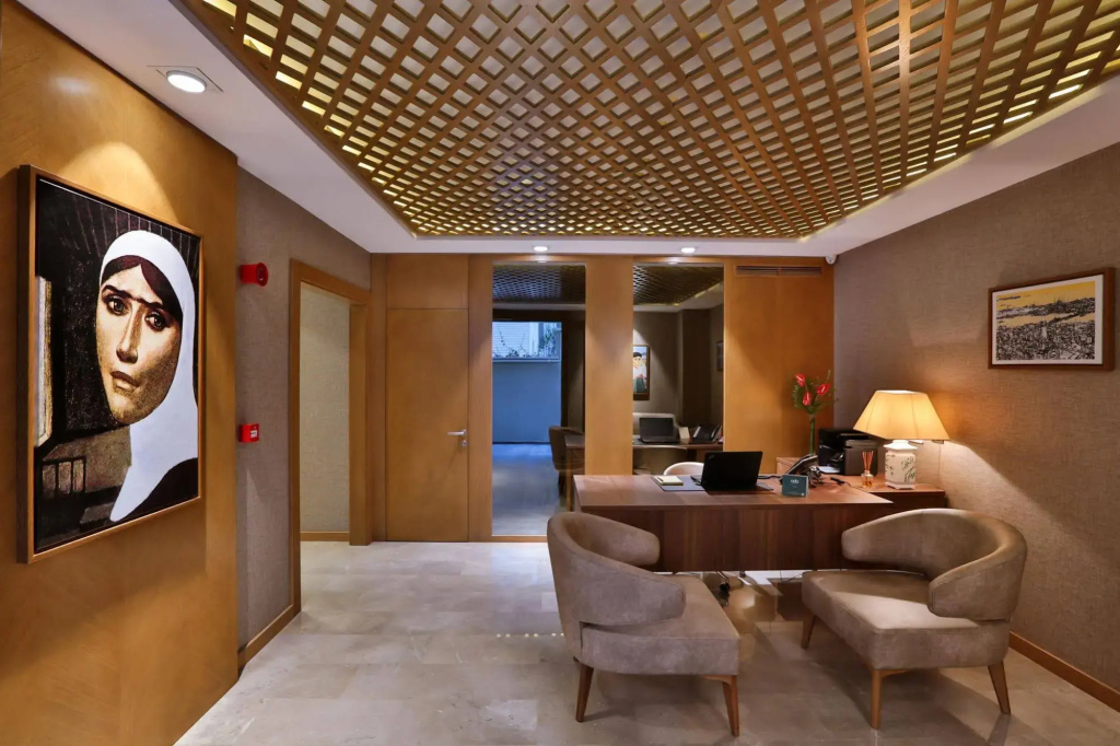 Hotel photo 12