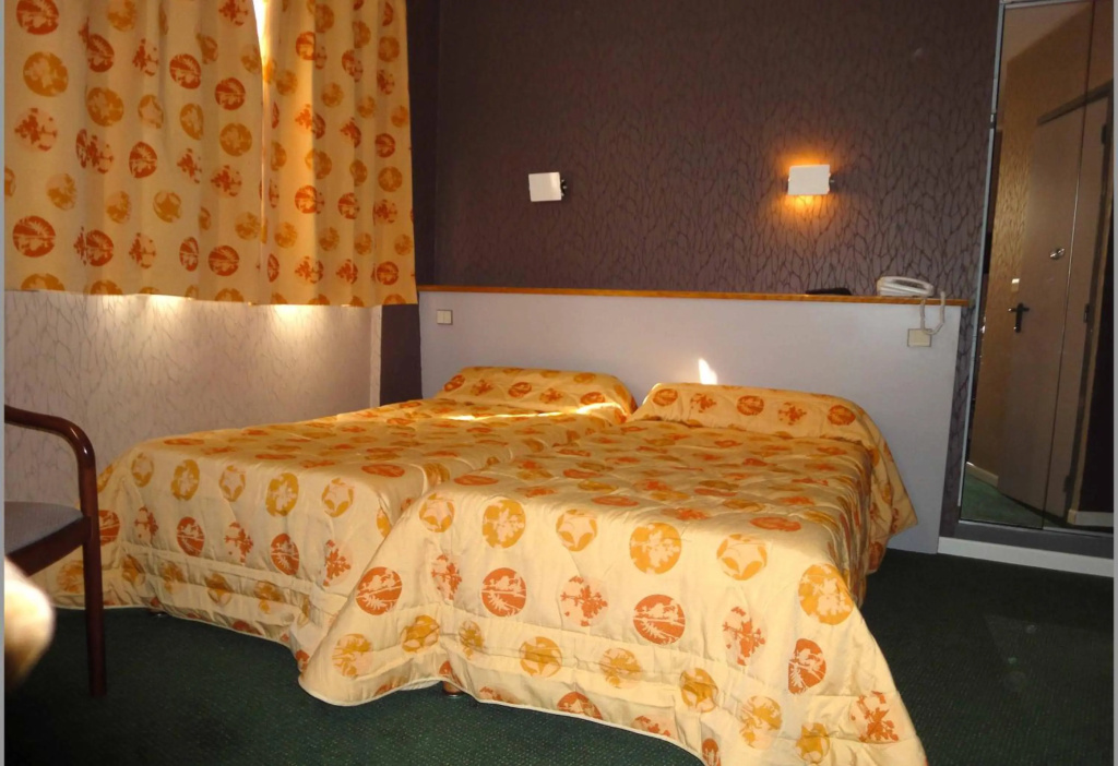 Отель Hôtel Picardy в Париже