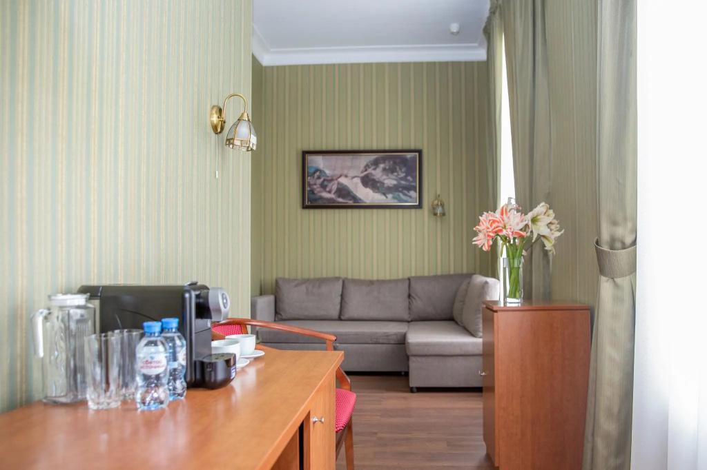 Lobby & Reception