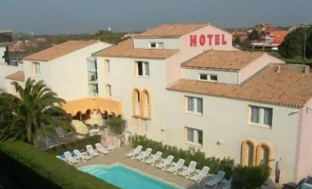 Hotel photo 12