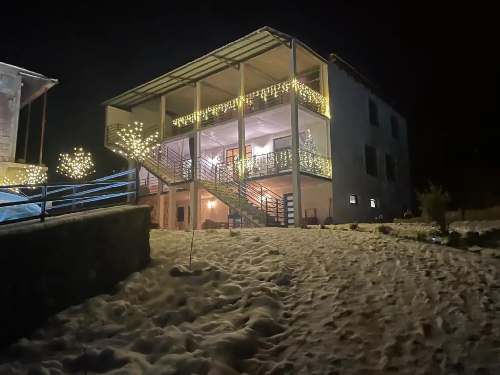 Niniko Shampriani Guest House