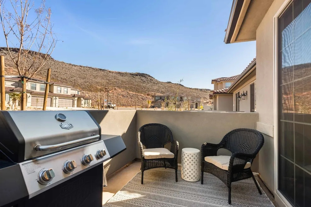 Life Is Suite 3 Bedroom Home