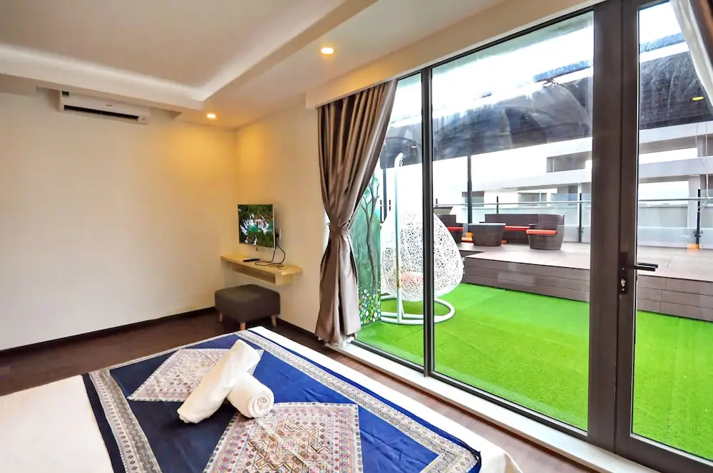 Balcony & Terrace