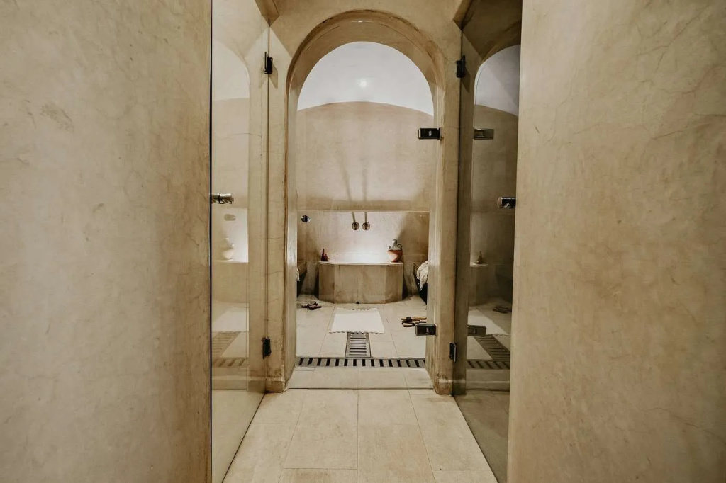 Adama Hotel - Général