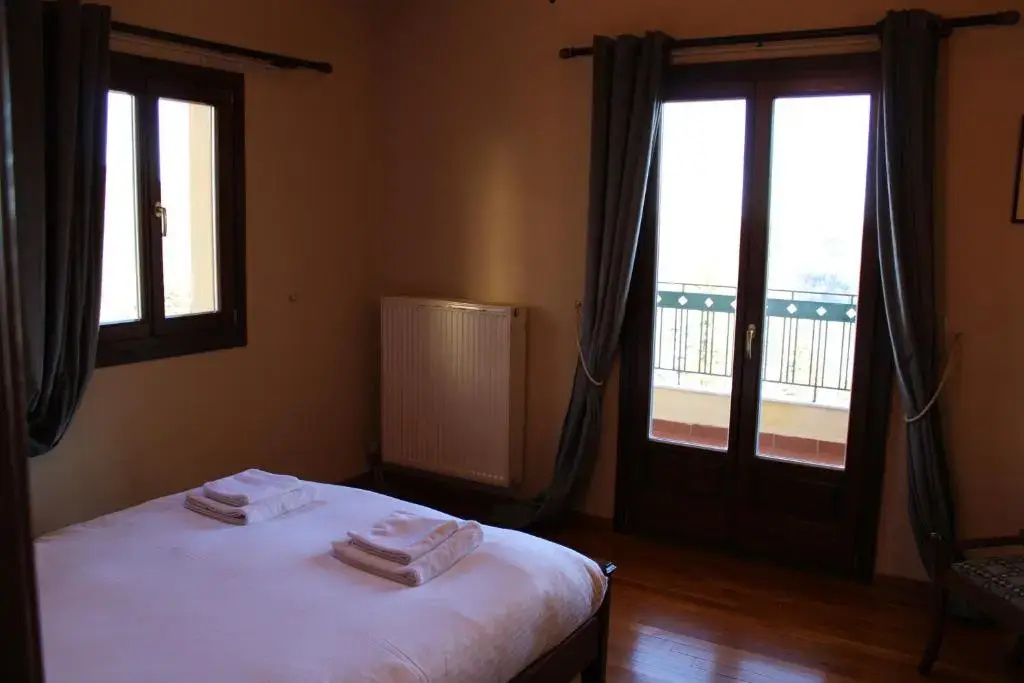 1 Bedroom Apartment with lake view