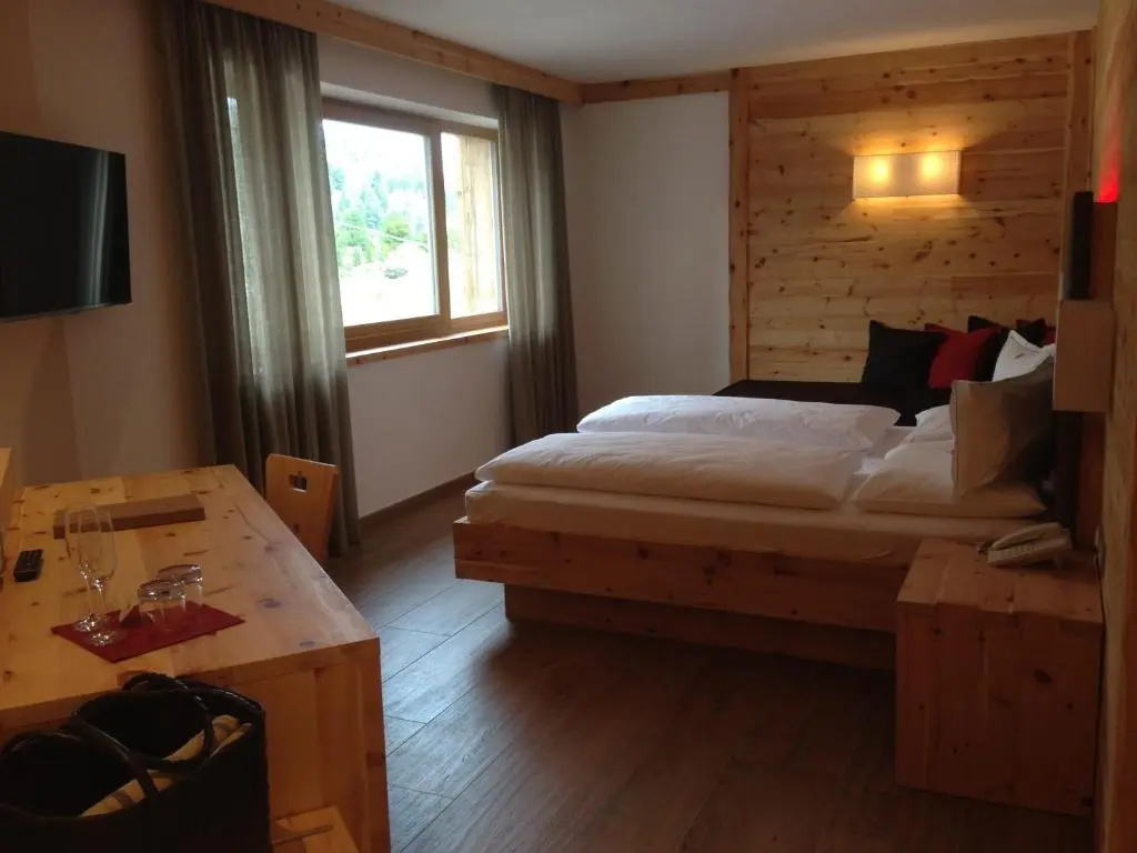 Passo Sella Dolomiti Mountain Resort - Chambres