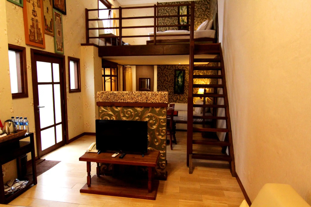 Standard Family room