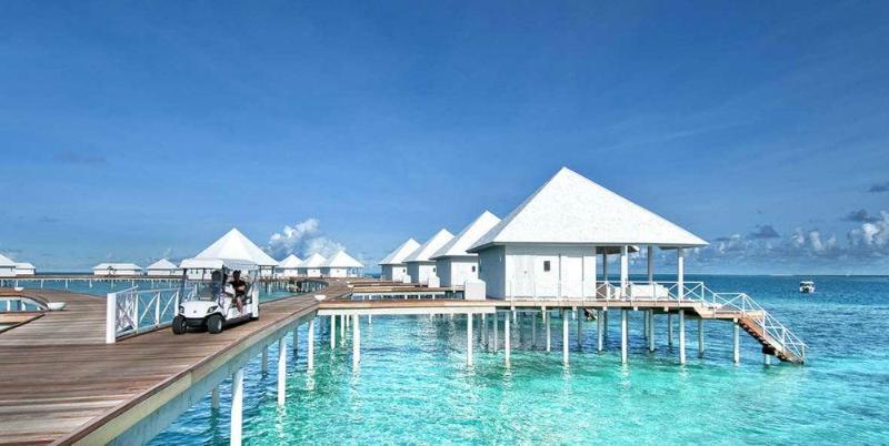 Diamonds Thudufushi Beach & Water Villas