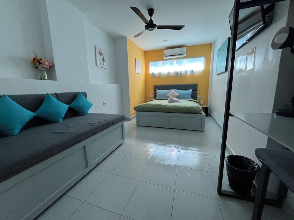 Superior Double room (full double bed)