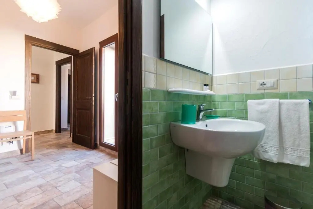 Standard Double room with balcony full double bed