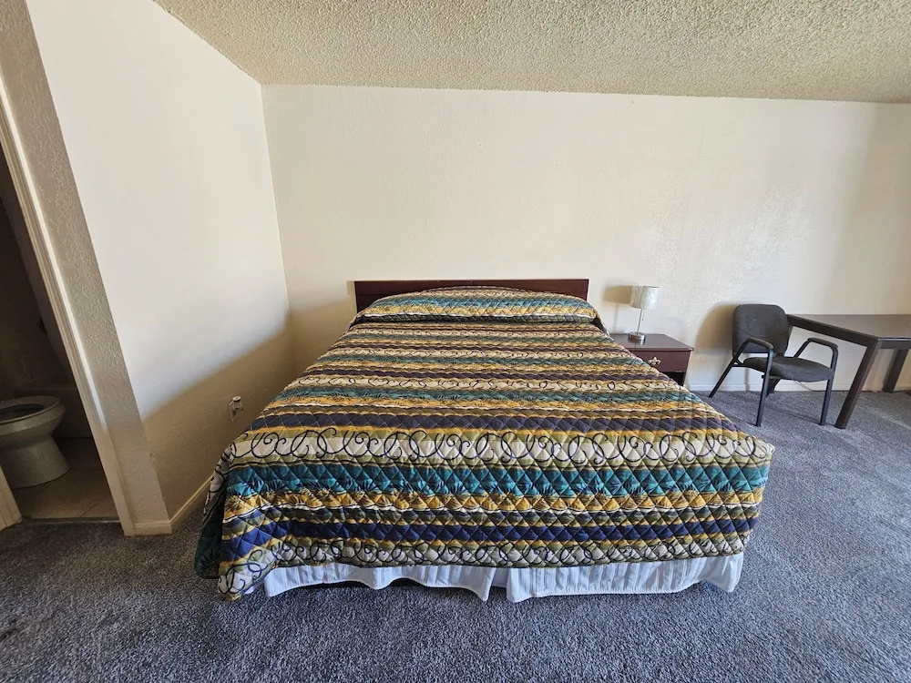Executive Inn — 5