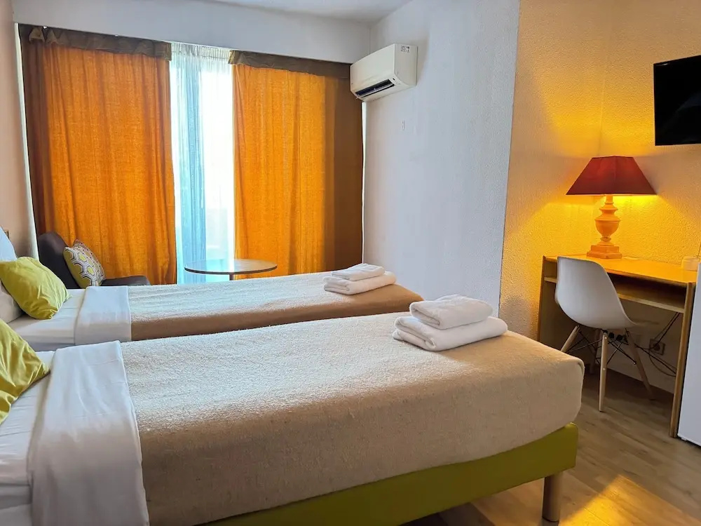 Standard Double room with balcony (twin beds)