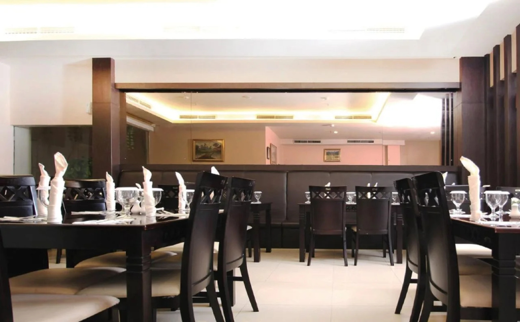 Food & Beverage