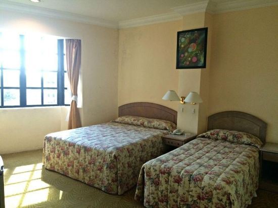 Hotel Rainbow