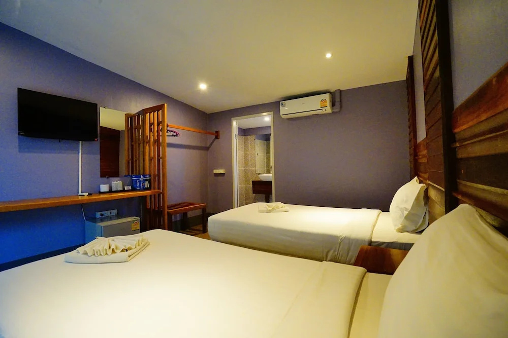 Deluxe Double room with balcony (twin beds)
