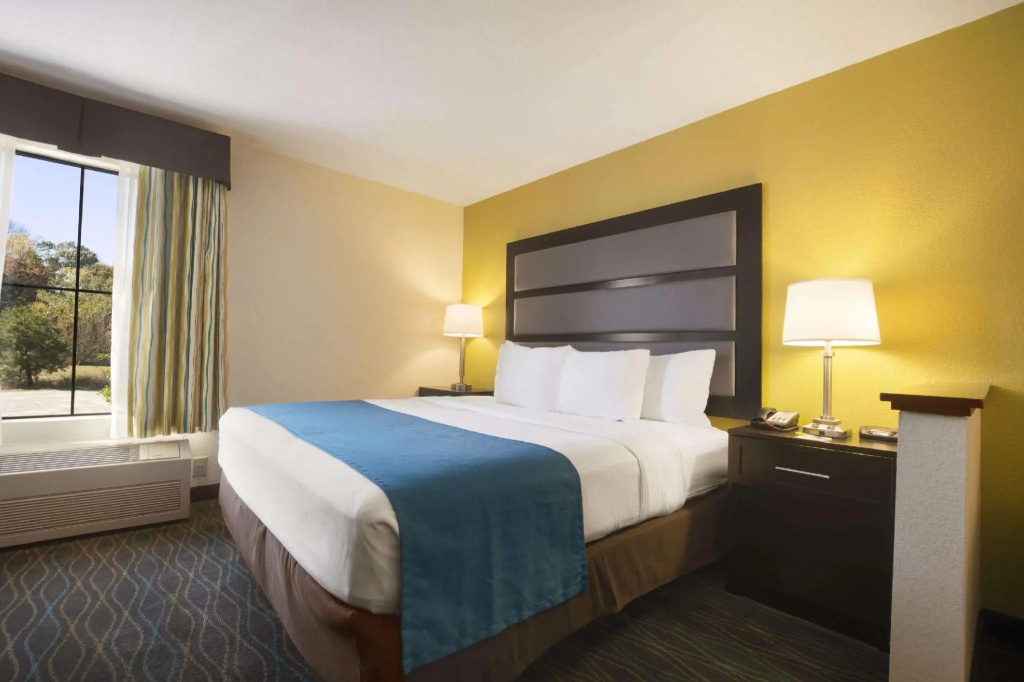 Standard Double room (full double bed)