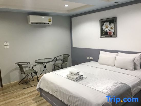 Одноместный номер Standard с частичным видом на море в The Beach Front Resort Pattaya - SHA Plus