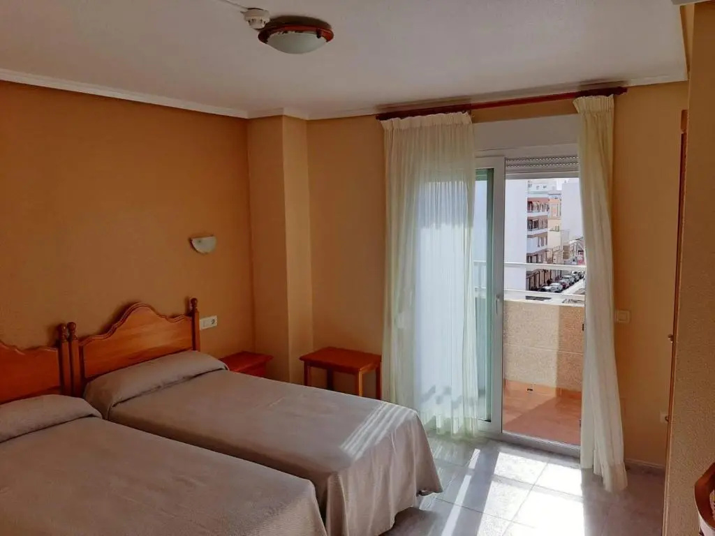 Standard Double room with balcony (full double bed)
