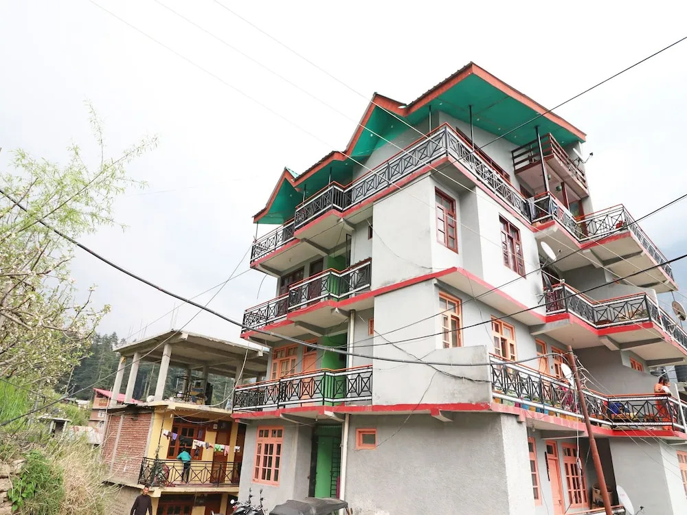 OYO 13698 Home Valley View 2BHK Hadimba Temple Road