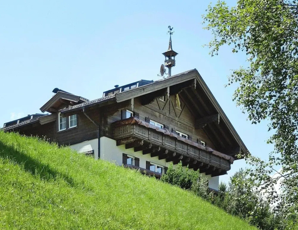 Chalet in Dienten by Ski Slopes & Wellness