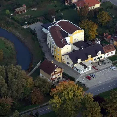 Hotel Villa Valpovo