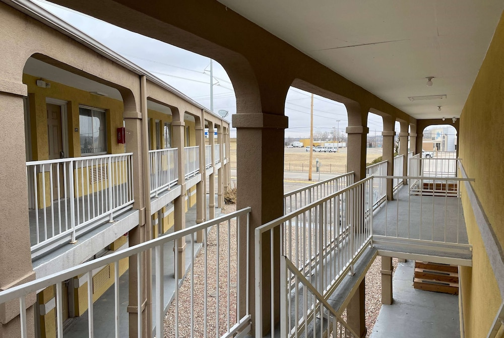 Balcony & Terrace