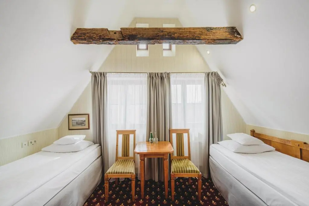 Standard Double room (twin beds)