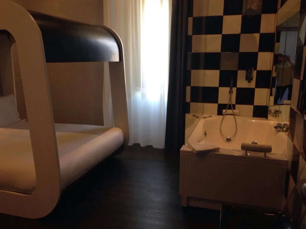 Hotel photo 8