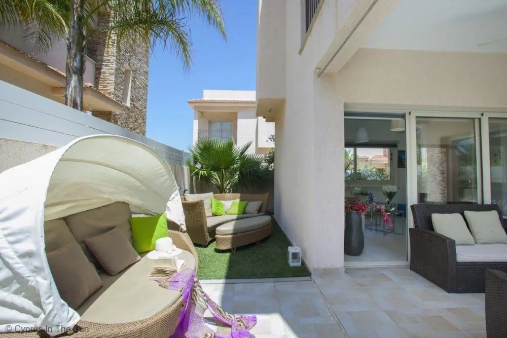 Cyprus Villa Aphrodite 07 Gold