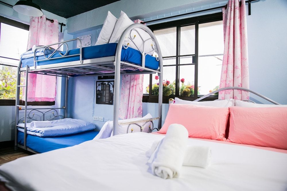 Отель Bangkok Canale Home в Бангкоке
