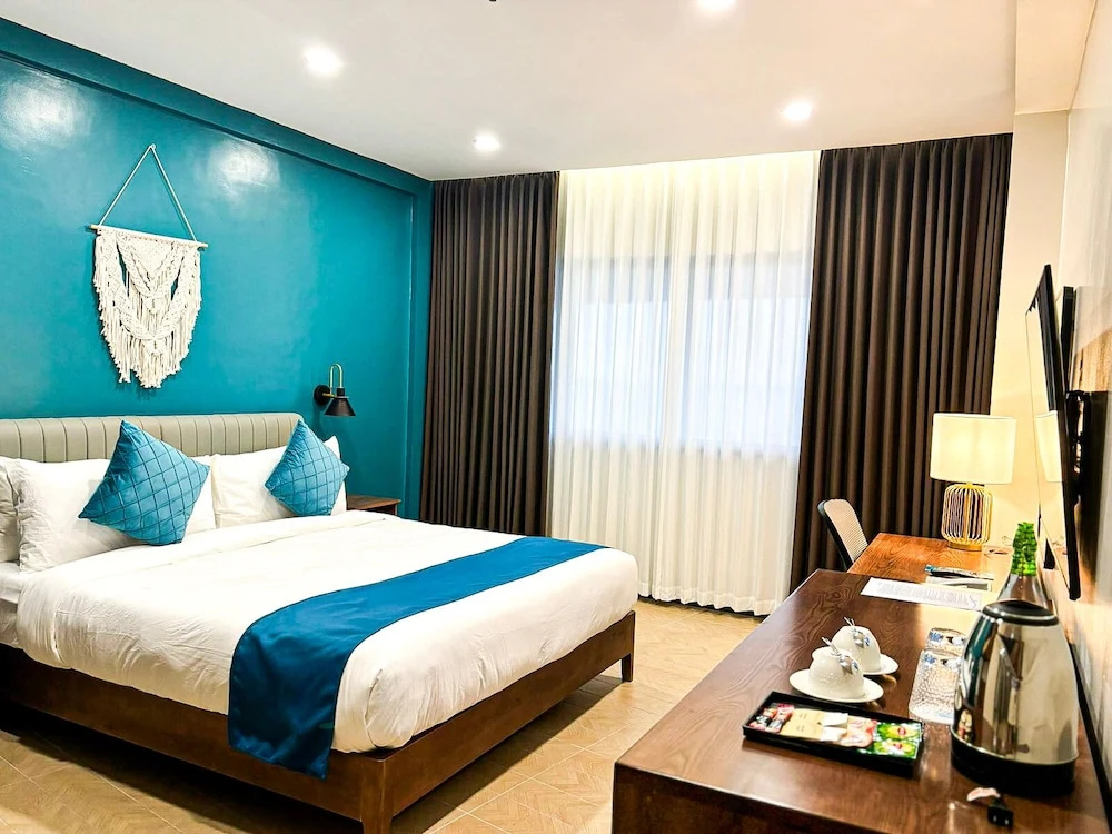 Deluxe Double room with sea view (full double bed)