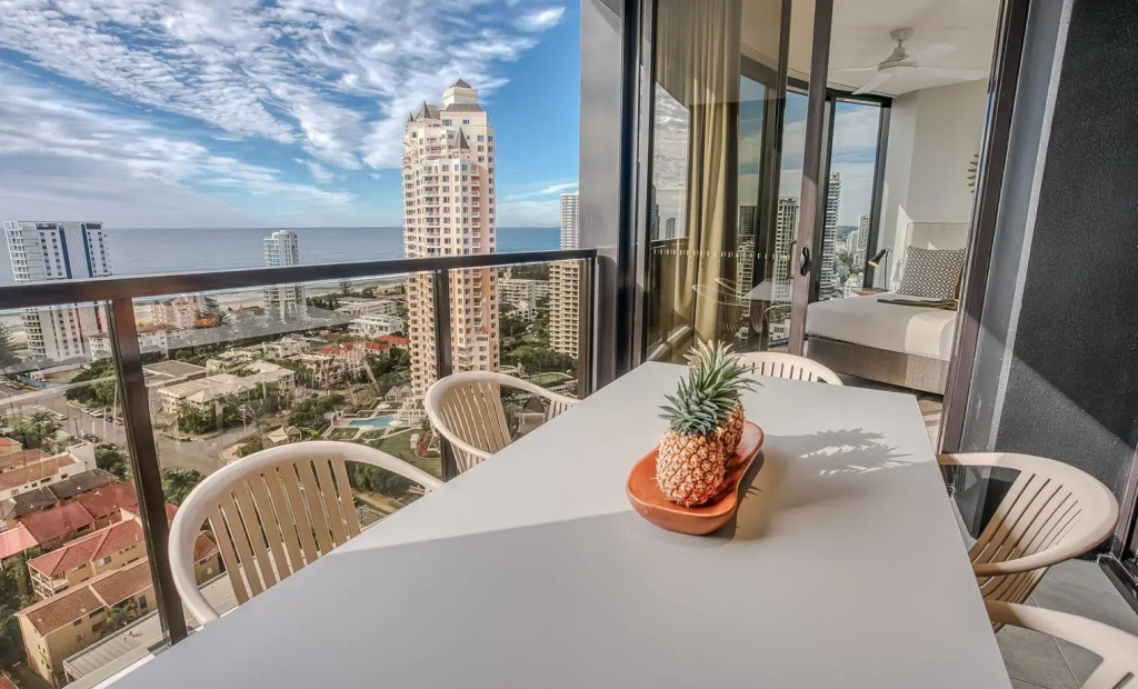 3 Bedrooms Apartment with ocean view