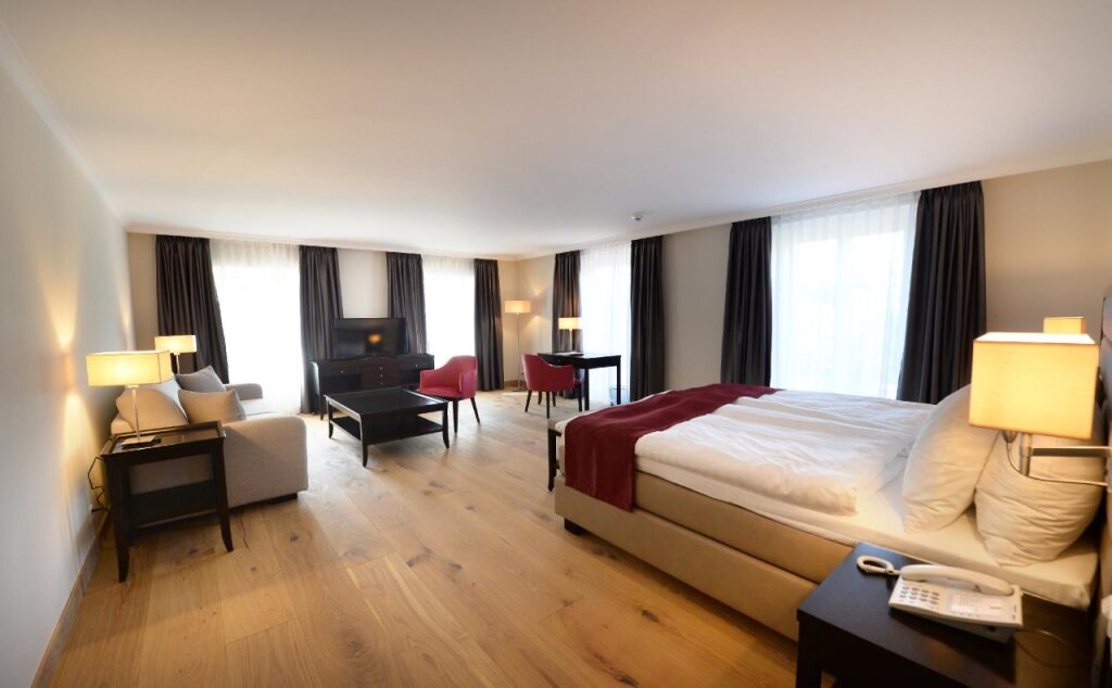 Hotel La Prairie by null