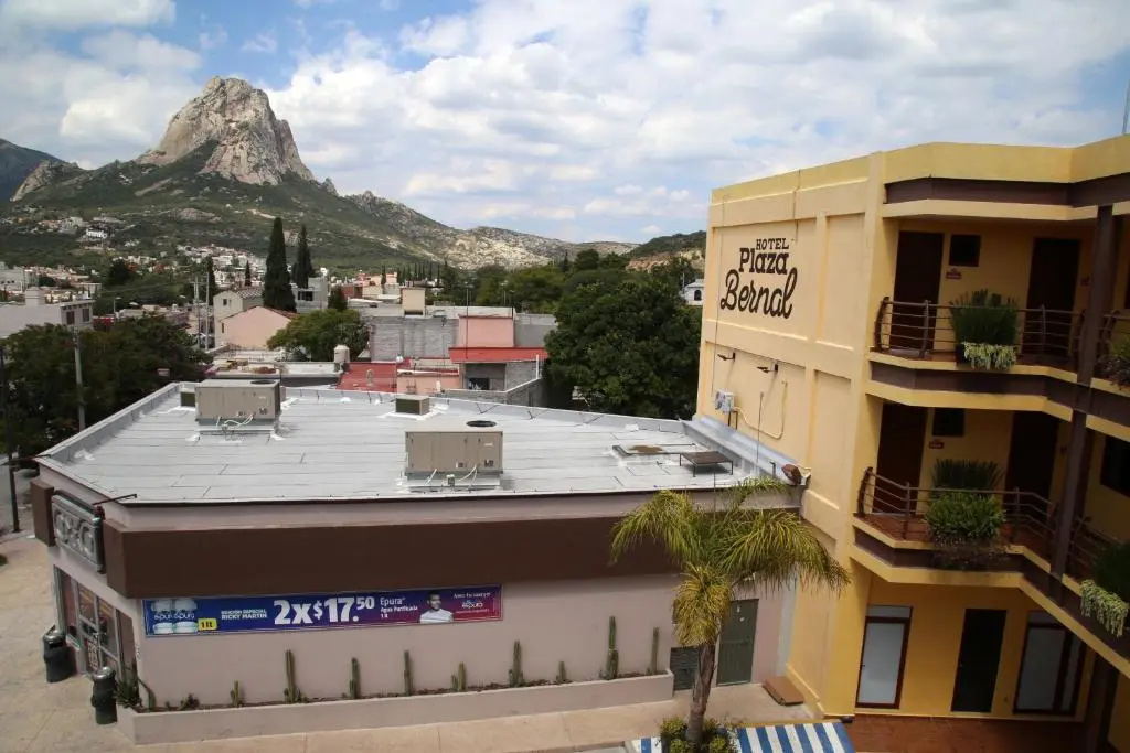 Hotel Plaza Bernal - Général