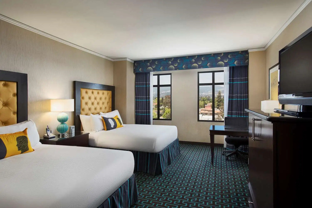 Superior Quadruple room