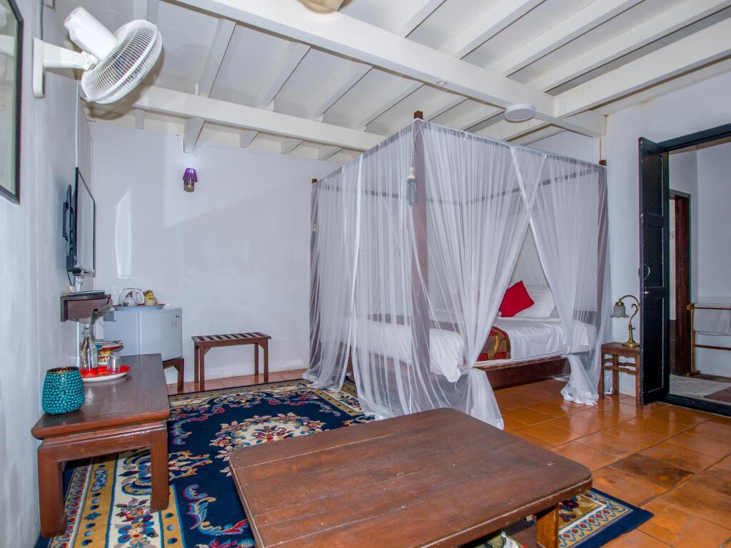 Noordin Street House