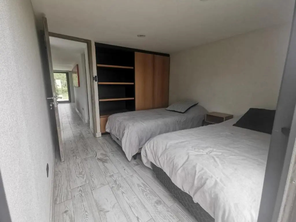 Deluxe Studio